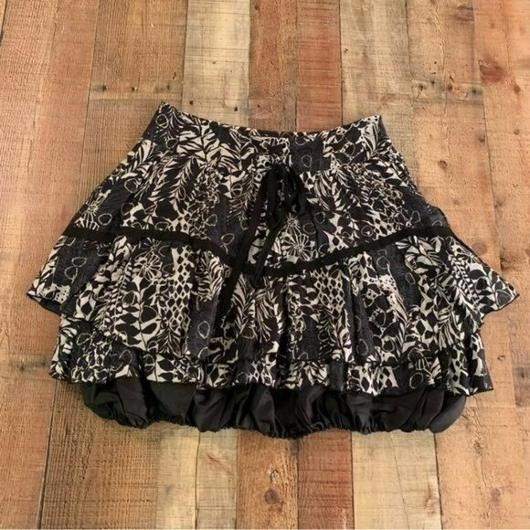 Alberto Malaki silk ruffle mini skirt with bubble underlay navy and silver 8 - Picture 1 of 9